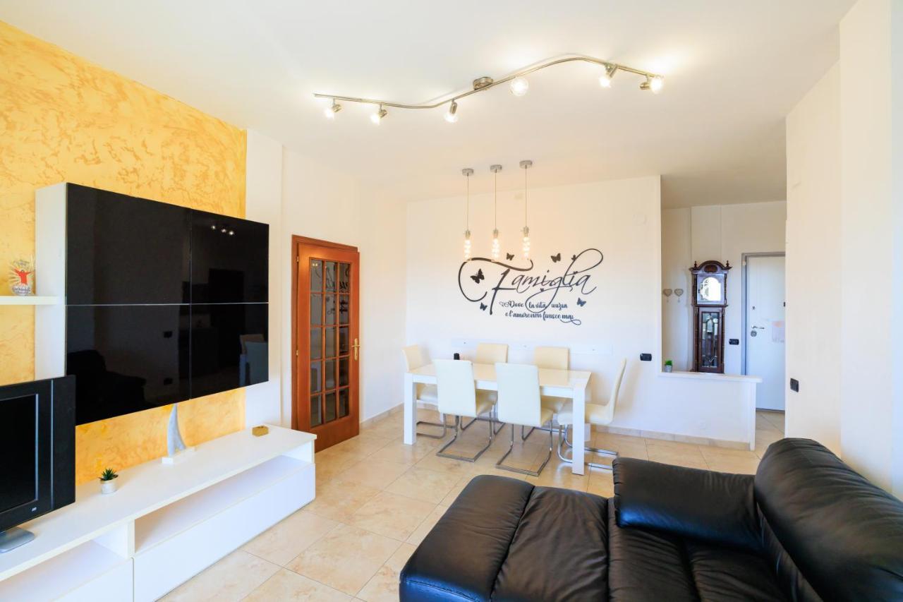 Apartamento L' Essenziale Livorno Exterior foto