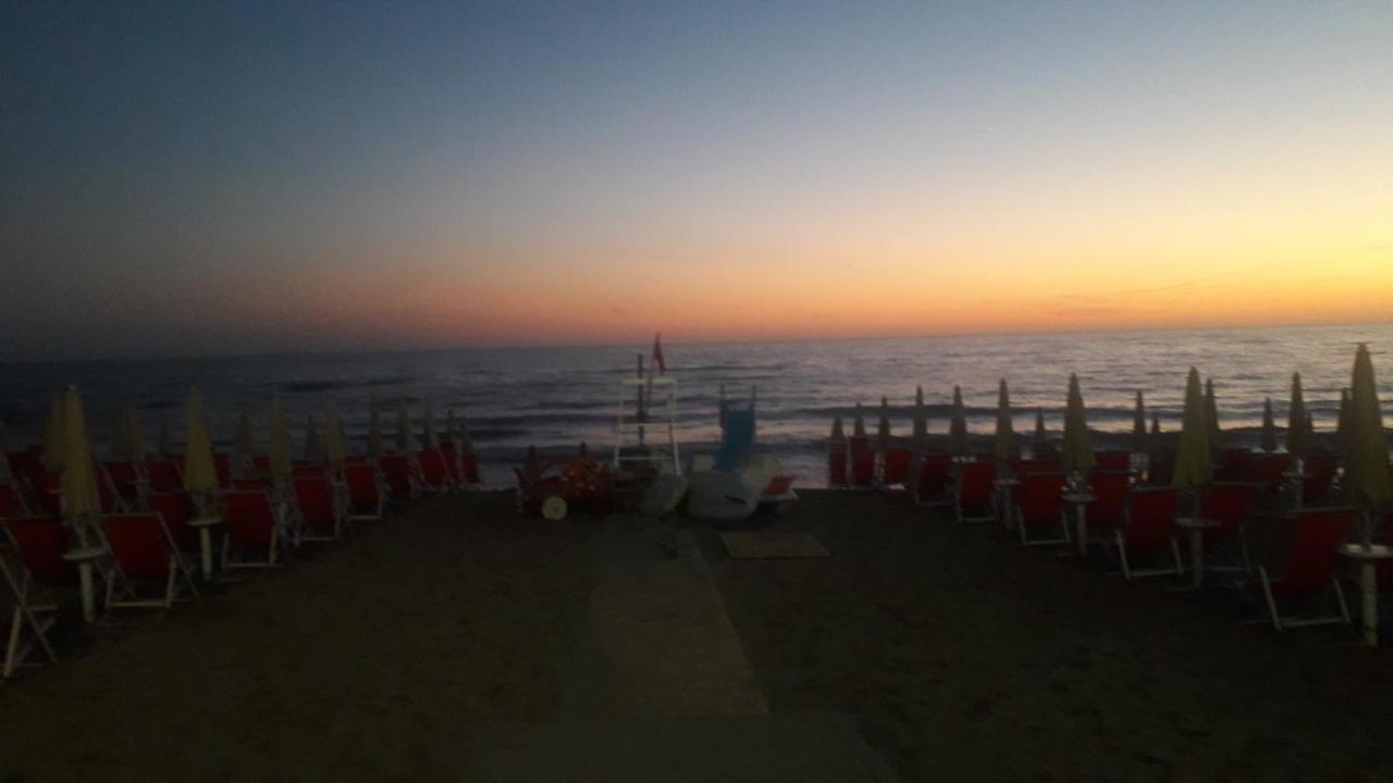 Apartamento L' Essenziale Livorno Exterior foto